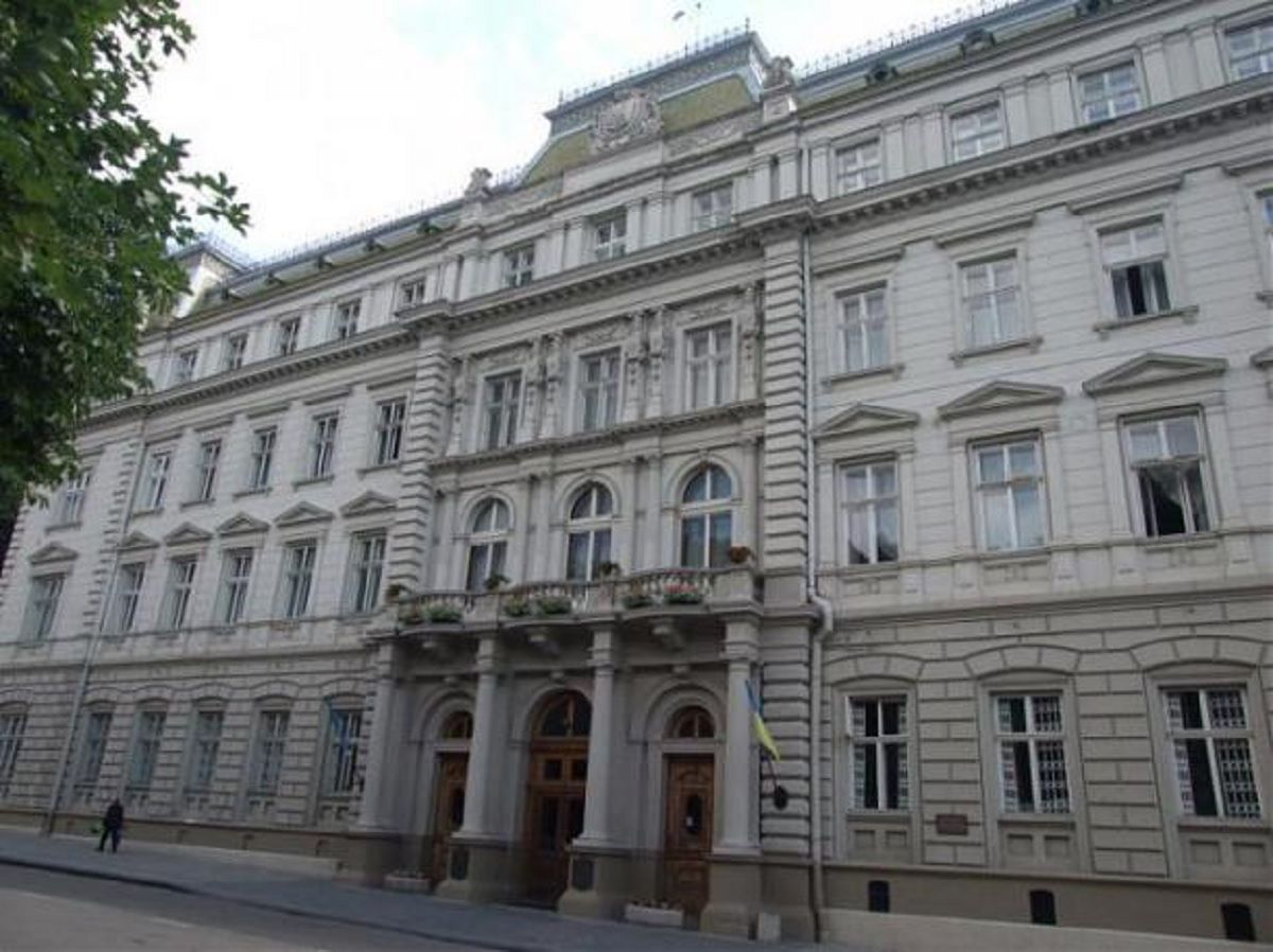 Поліція перевіряє повідомлення про замінування ЛОДА та вокзалу