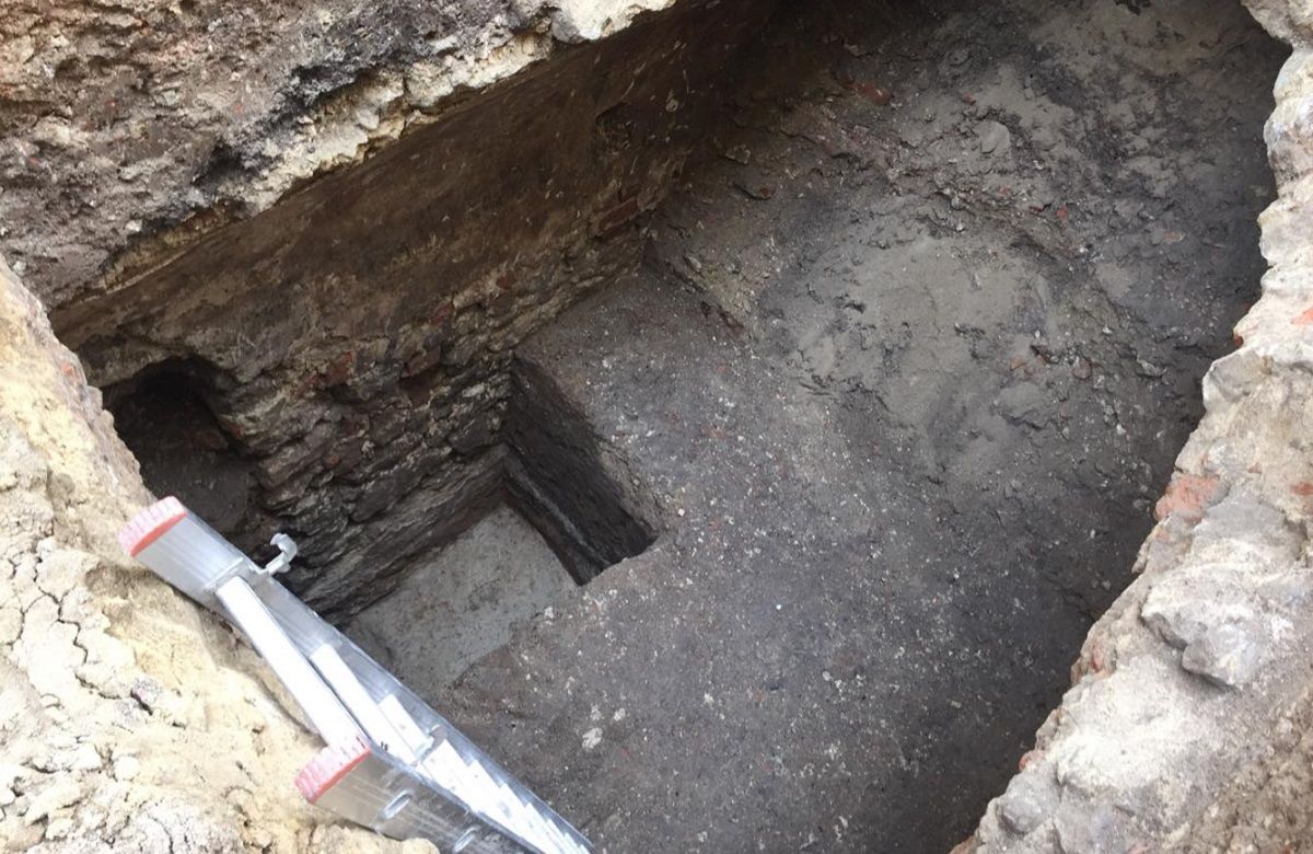 Під час розкопок у центрі Львова археологи знайшли частину костелу  XVIII століття