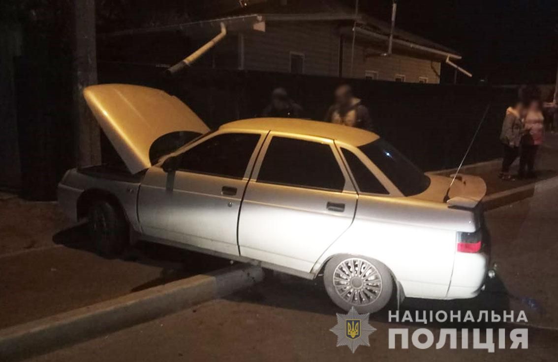 В ДТП постраждав поліцейський і двоє людей з іншого автомобіля (фото поліції Чернігівщини)