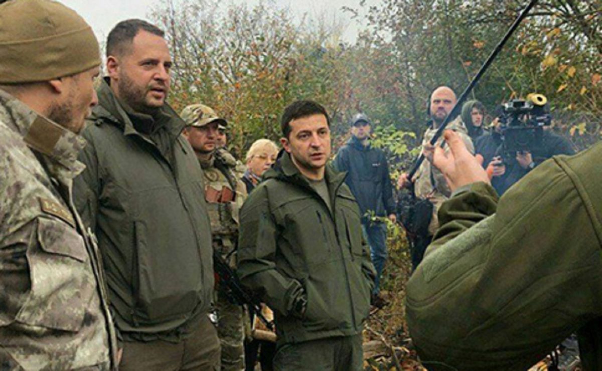 З'явилося повне відео спілкування Володимира Зеленського з «Нацкорпусом» у Золотому