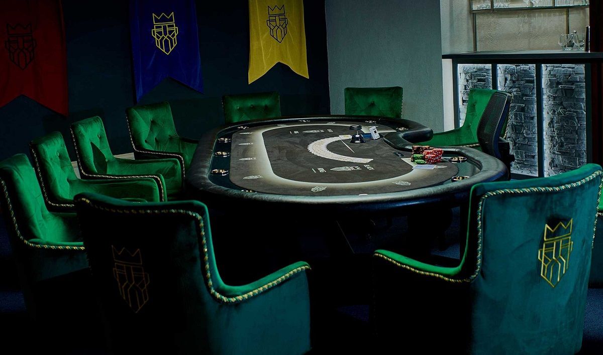 Львівський суд оштрафував на 170 тис. грн адміністраторку популярного покер-клубу