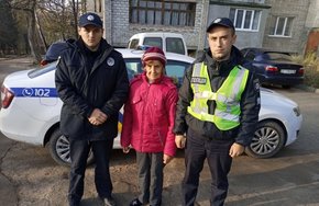 У Новому Роздолі поліцейські розшукали 86-річну жінку, яка дві доби блукала у лісі