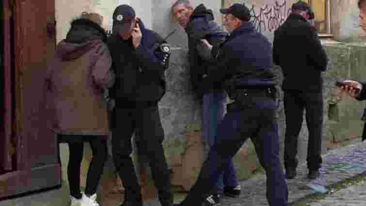 У Львові десятеро підлітків допомогли поліції затримати трьох грабіжників 