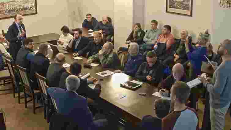 Активісти «Розвитку громади» зірвали засідання містобудівної ради у Львові