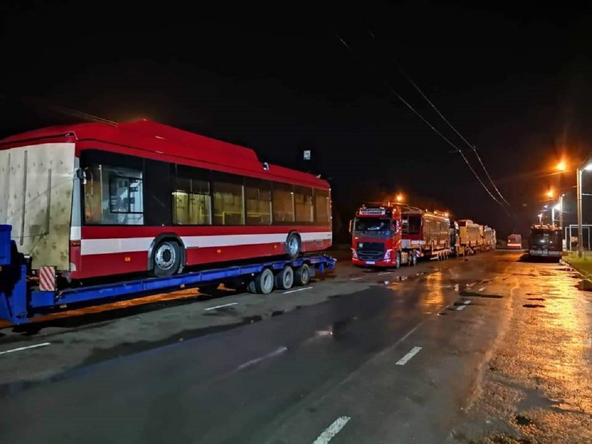 До Івано-Франківська почали прибувати білоруські тролейбуси з кондиціонерами
