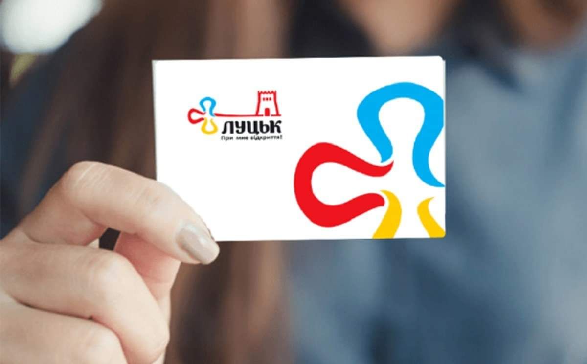 У громадському транспорті Луцька запустили систему електронних квитків