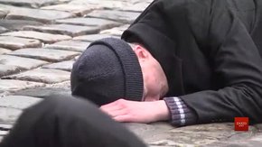 У центрі Львова в пам'ять про жертв голодоморів запалили сотні свічок