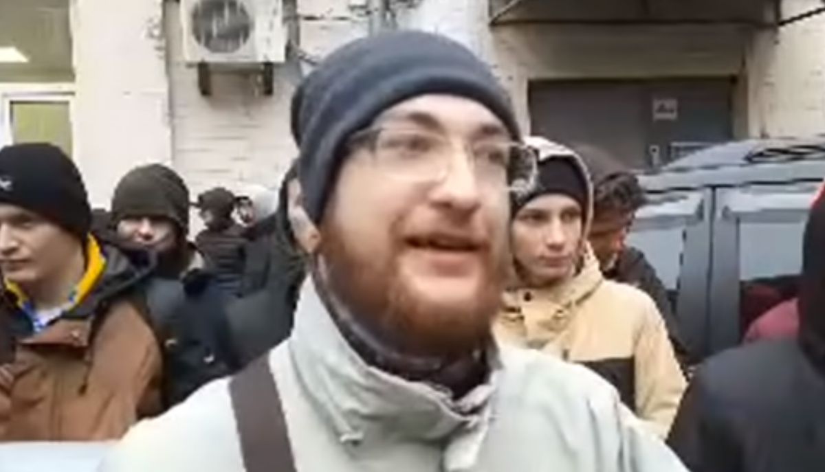 Хуліган, який облив зеленкою Віталія Шабуніна, «мітингував» у Києві проти Садового