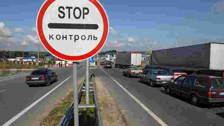 На Львівщині викрили канал завезення через кордон контрабандних автозапчастин