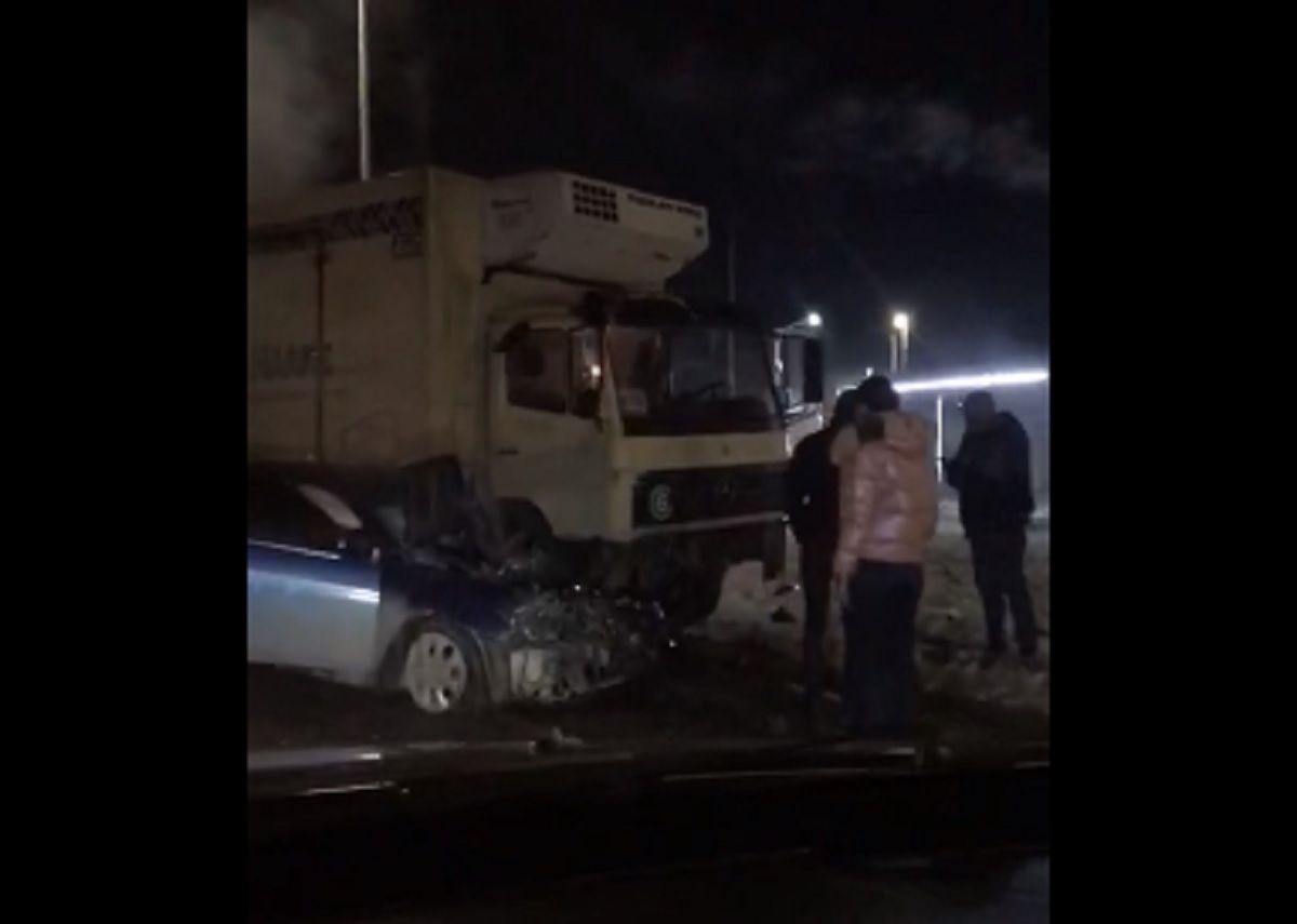 Рятувальники вивільнили водія, якого затисло у автомобілі внаслідок ДТП поблизу Львова