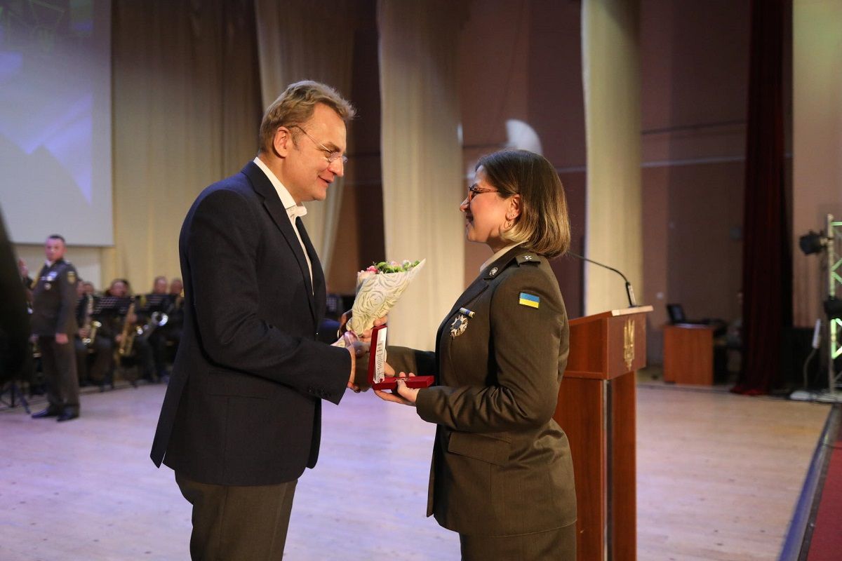 Андрій Садовий вручив військовим Львова відзнаки і премії