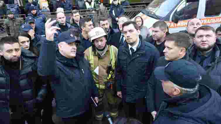 Прем’єр-міністр України анонсував звільнення в Одеській ОДА та ДСНС через пожежу в коледжі