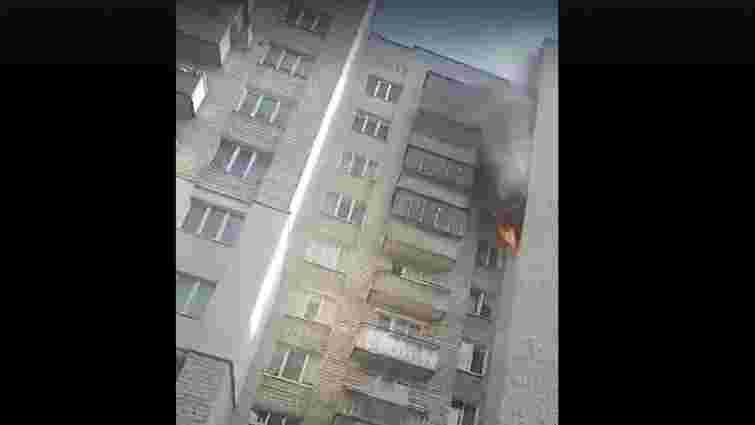 У львівській багатоповерхівці стався вибух і пожежа