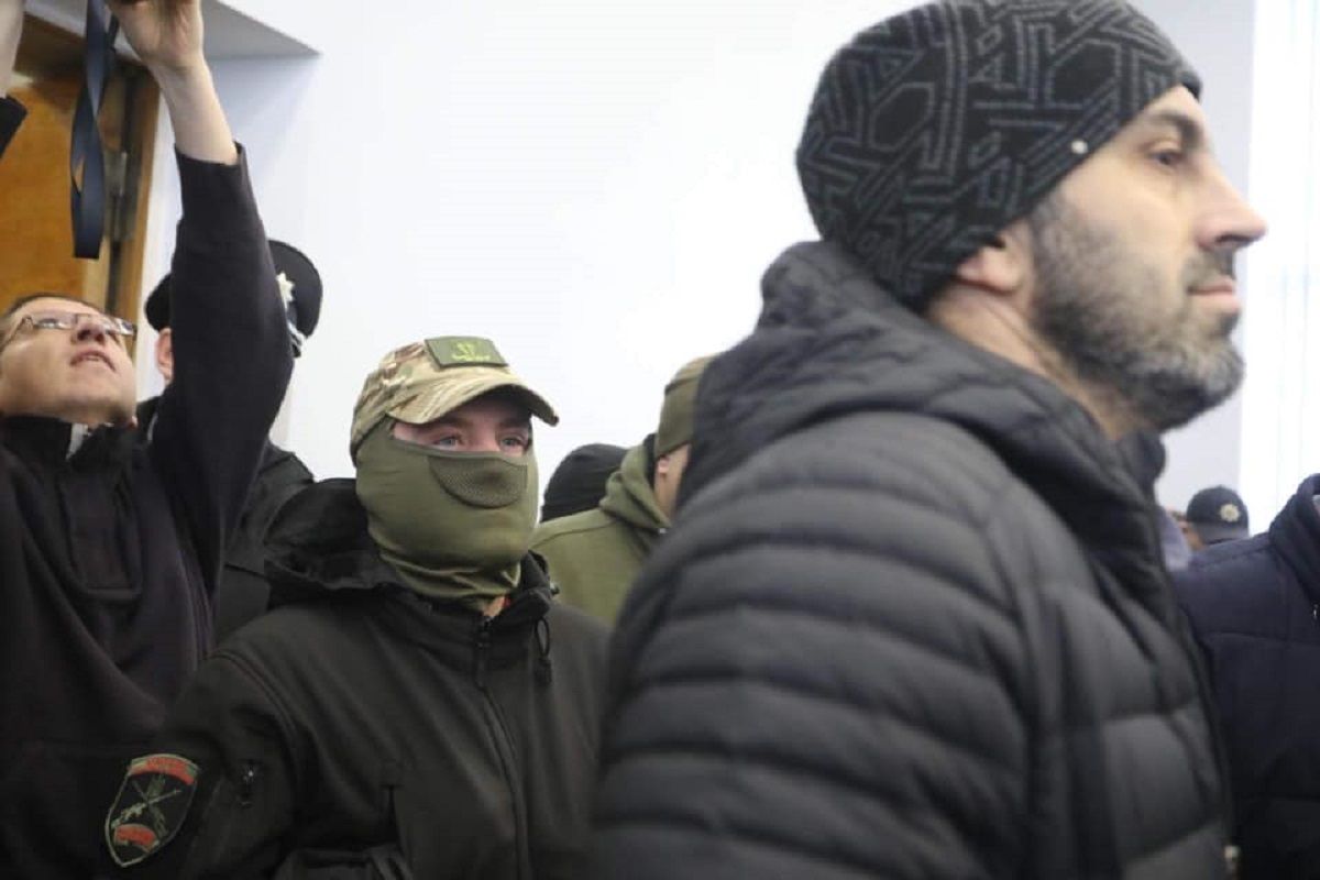 «Переламати хребет» чиновнику ЛМР погрожував охоронець Кривецького