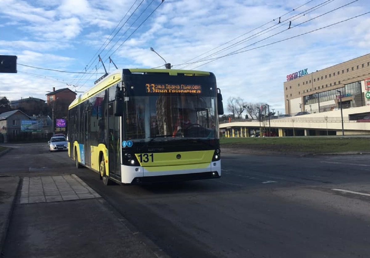 На вулиці Львова виїхали нові тролейбуси від «Електрону»
