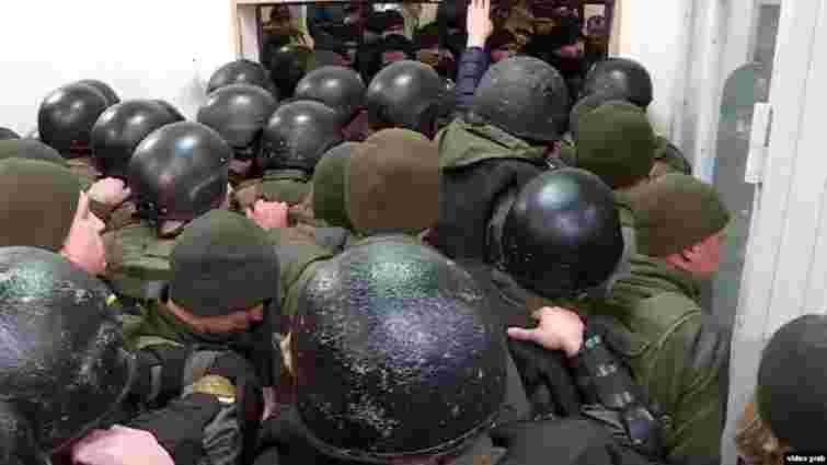 Спецпризначенці штурмували залу суду, де мало відбутися засідання щодо Юлії Кузьменко