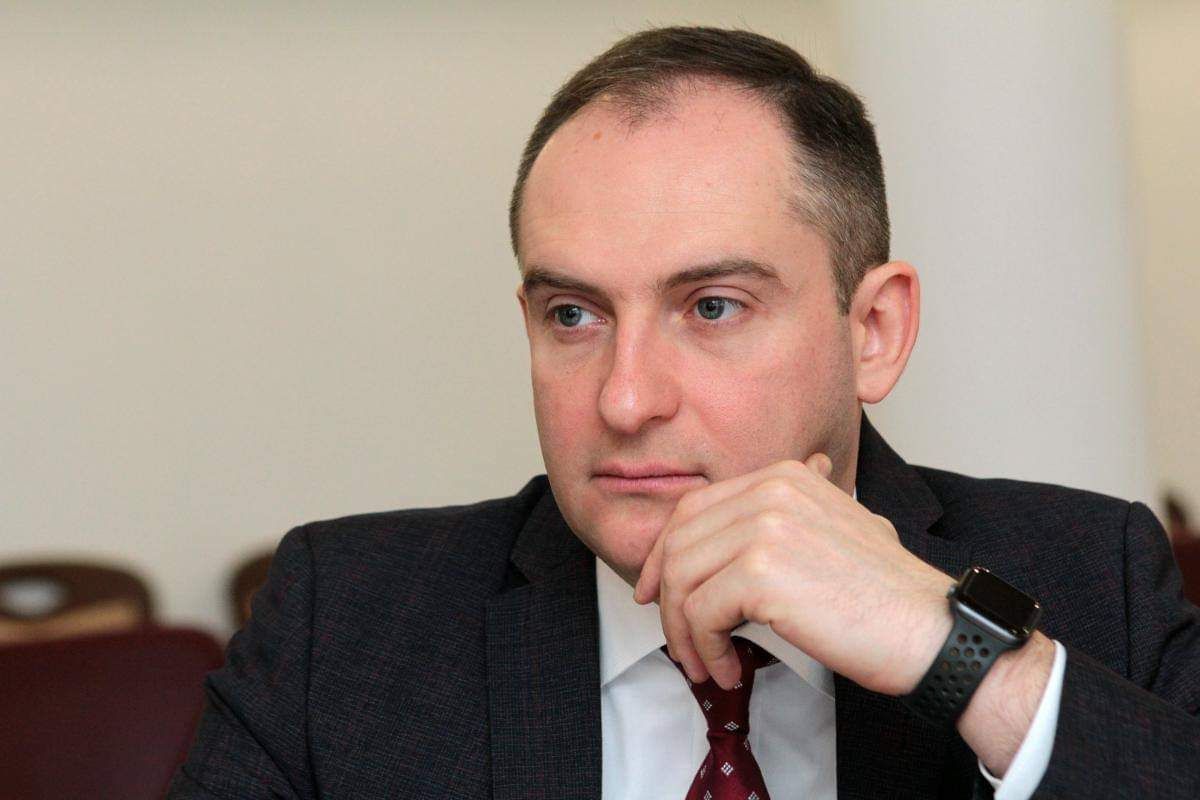 Українцям з малими зарплатами знизять податки