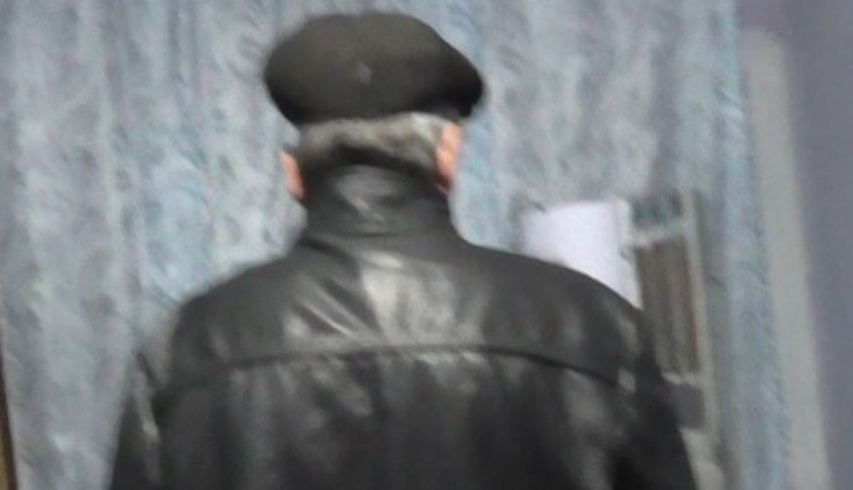 Поліція арештувала 49-річного мешканця Львівщини за згвалтування малолітньої доньки