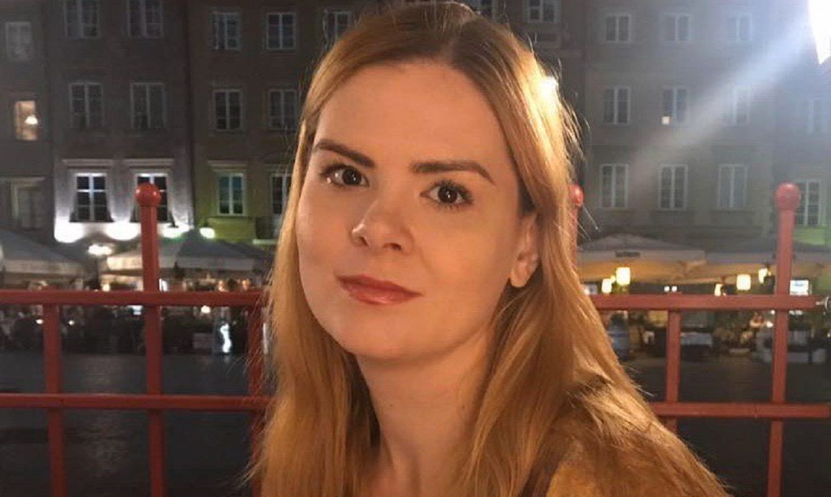 Російські силовики затримали журналістку, яка розслідувала фінансування бойовиків на Донбасі