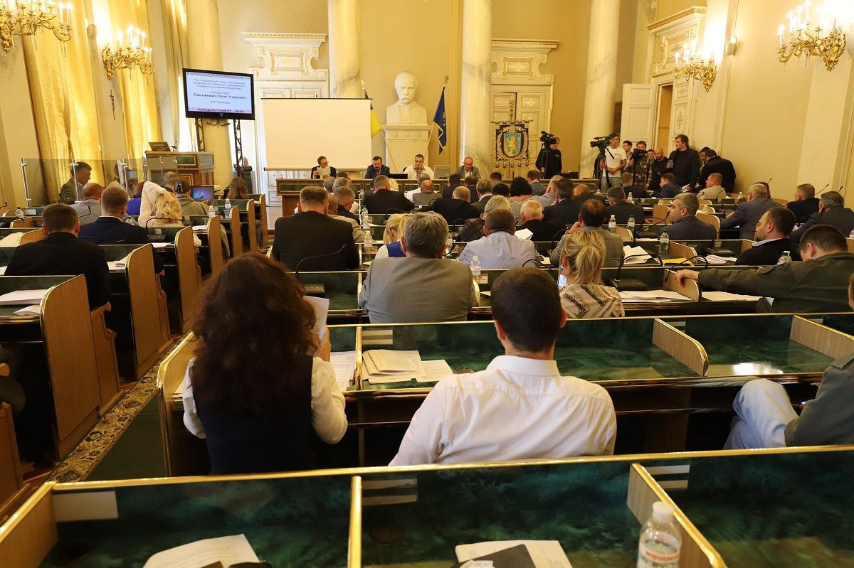 Депутат заявив у правоохоронні органи про корупцію у Львівській облраді