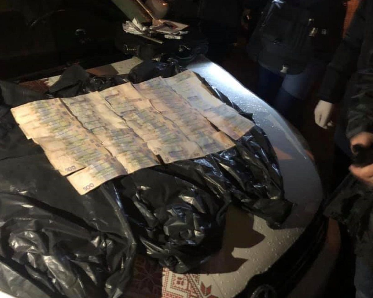 Головного лікаря львівської лікарні затримали за підозрою у корупції