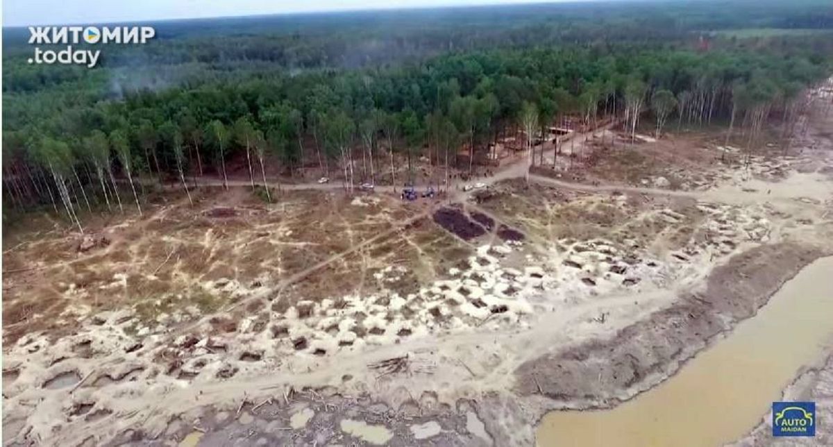 Зеленський підписав закон про легалізацію видобутку бурштину