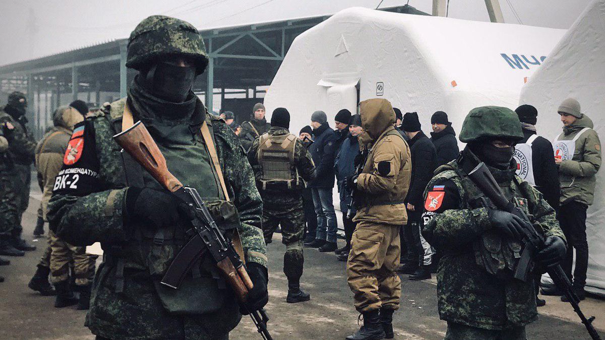 Журналісти назвали імена українських полонених, яких все ще утримують бойовики