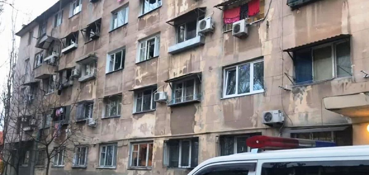 В одеському гуртожитку після побутового конфлікту 38-річний чоловік підірвав бойову гранату