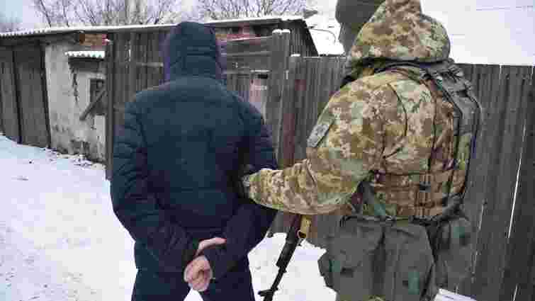 Українські прикордонники затримали бойовика, який охороняв уламки збитого MH17