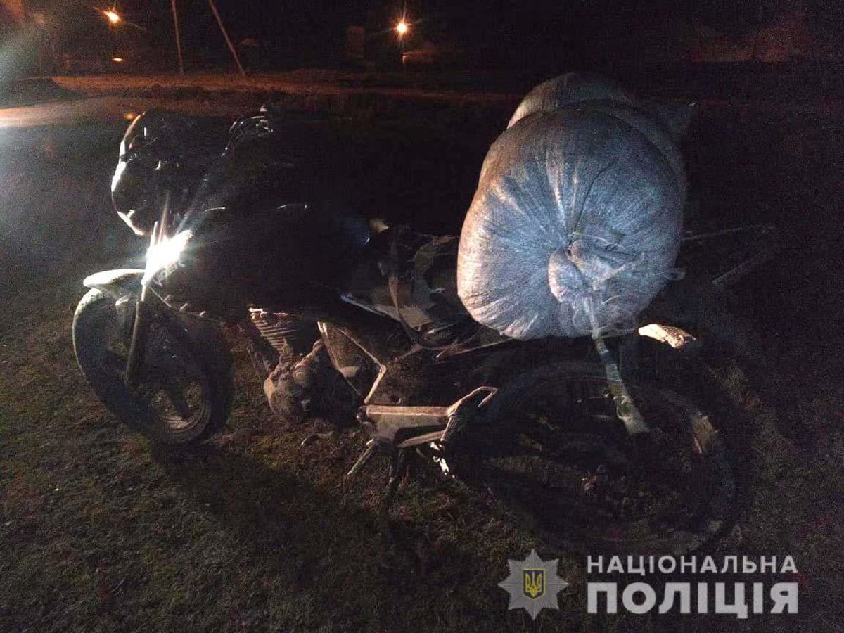 На Рівненщині поліція вилучила у місцевого мешканця понад 40 кілограмів бурштину