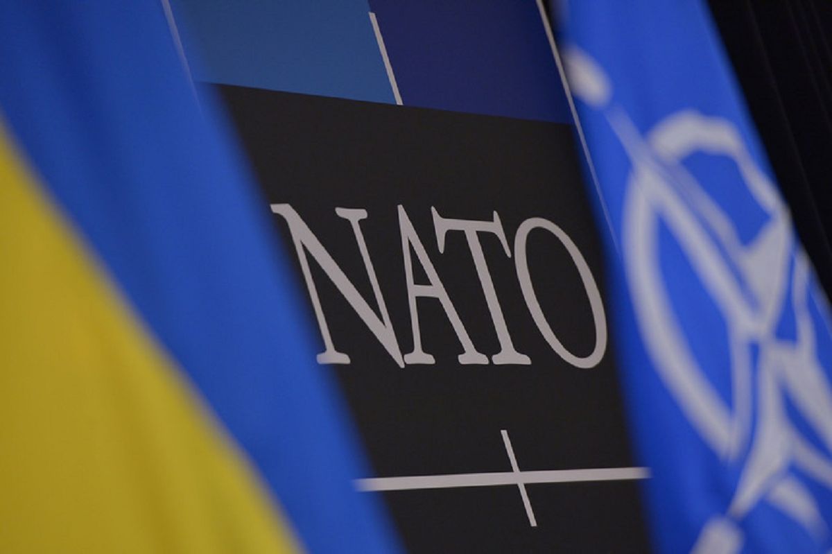 Україна готова підтримати місію НАТО в Іраку своїми військовими