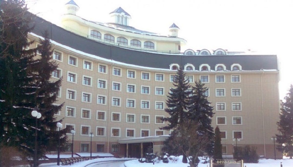 Зеленський підписав указ про лікування українців в «Феофанії»