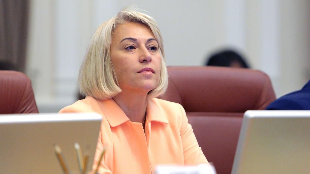Міністерка розвитку громад Альона Бабак подала у відставку
