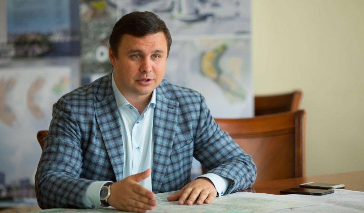 Підозрюваного в розкраданні майна Нацгвардії екс-нардепа зняли з рейсу в Лондон