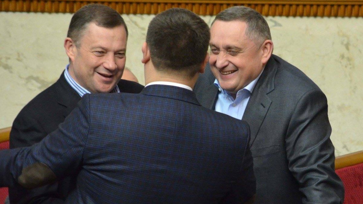 Брати Дубневичі переписали ТЕЦ у Новому Роздолі і Новояворівську на своїх синів