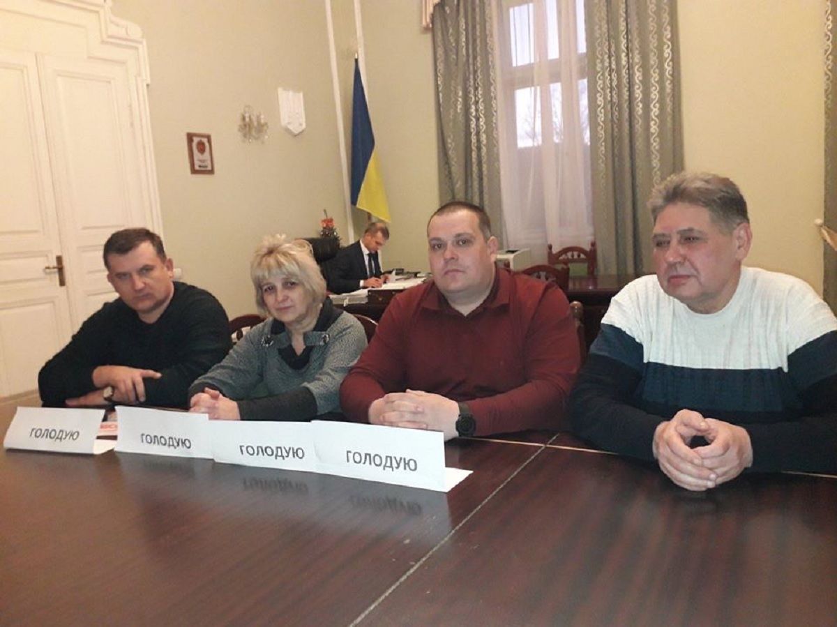 Представники чотирьох шахт ДП «Львіввугілля» оголосили голодування у приміщенні ЛОДА