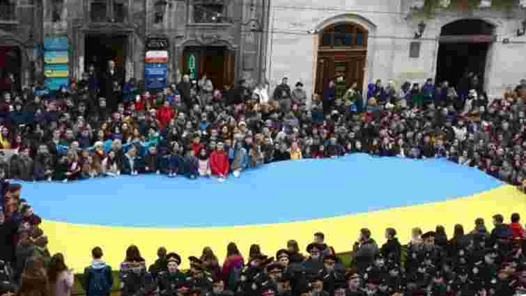 У День Соборності львівські школярі утворять «живий ланцюг» та розгорнуть 15-метровий прапор