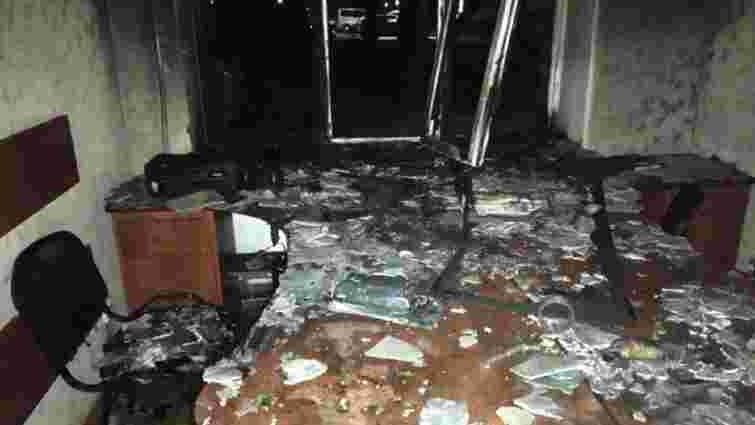 Вночі у Херсоні невідомі спалили офіс партії Анатолія Шарія