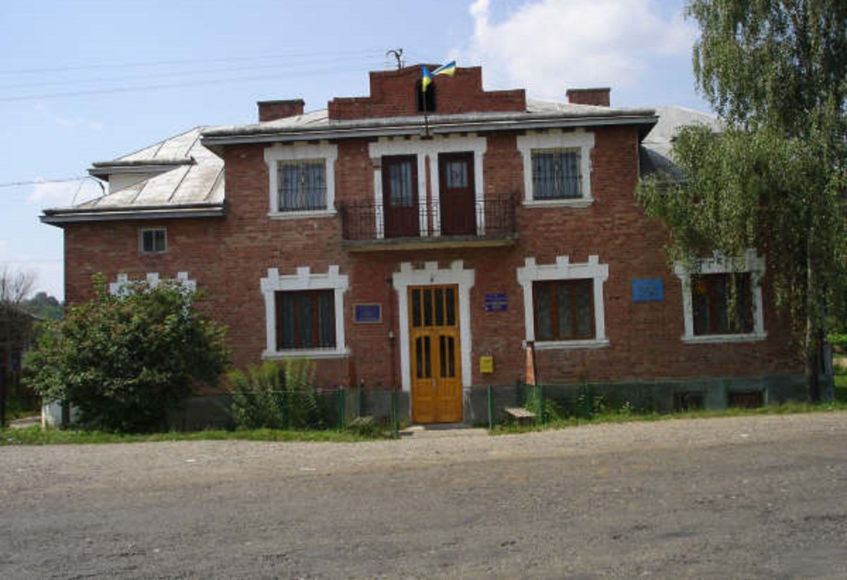 Дрогобицьку РДА та районну раду перереєстрували у сусіднє село