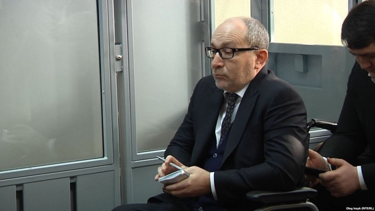 Суд поновив справу проти Геннадія Кернеса щодо катування євромайданівців