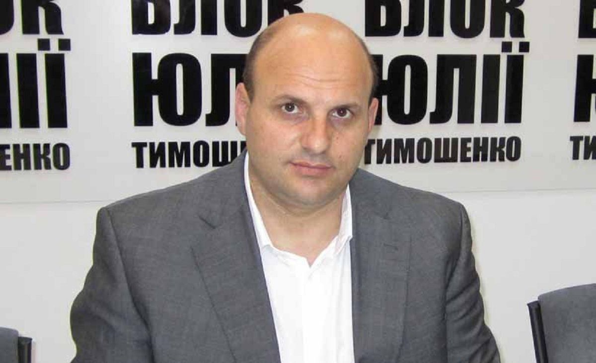 Голові Чернівецької облради вручили підозру в отриманні 180 тис. доларів хабара