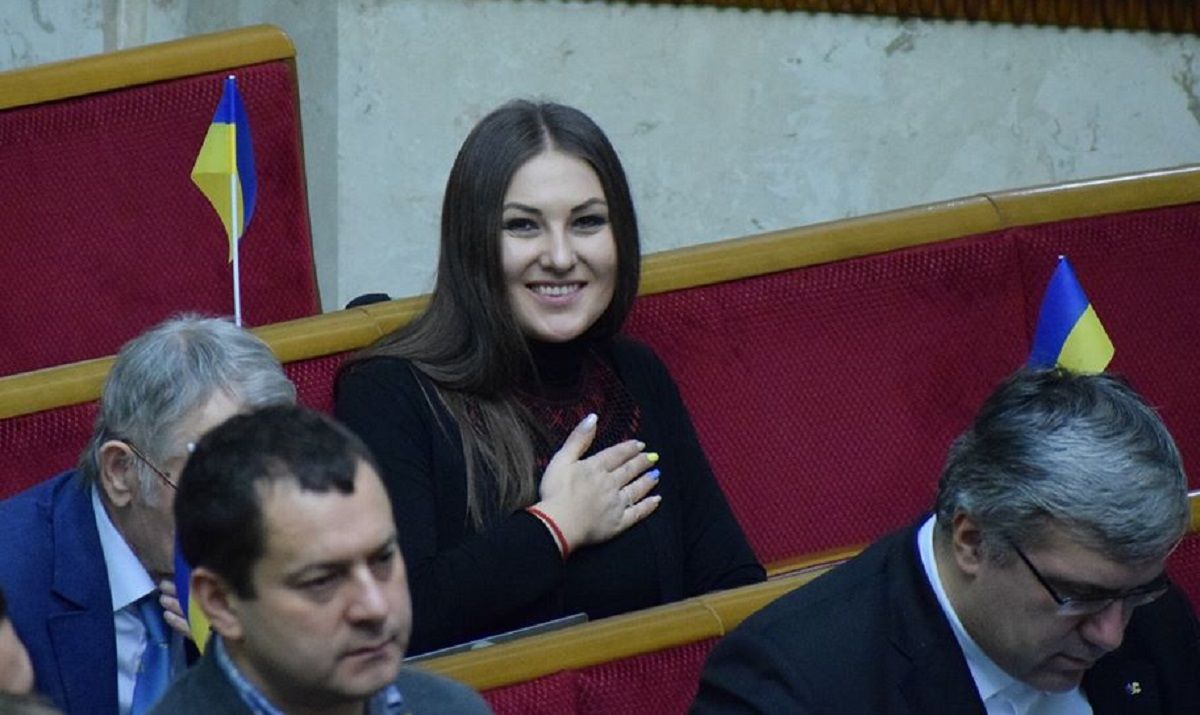 Софію Федину викликали в ДБР для вручення офіційної підозри