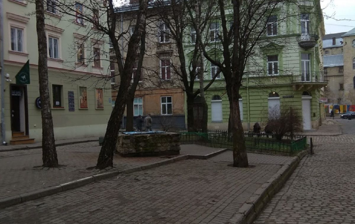 Історичну площу Коліївщини в центрі Львова реконструюють