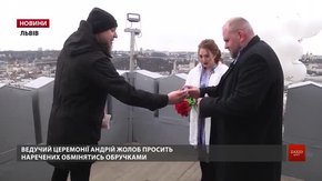 Львівська пара одружилась в прямому ефірі радіо «Люкс ФМ»