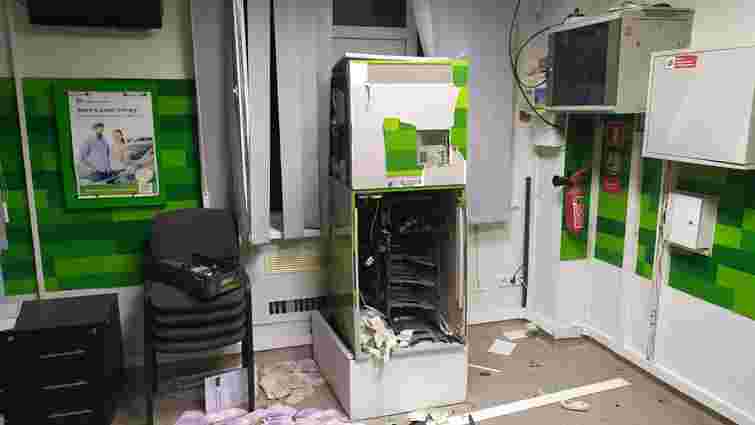 Невідомі підірвали банкомат і викрали 250 тис. грн у Миколаєві 