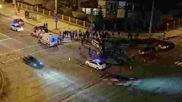 Поліція опублікувала відео нічної автотрощі на перехресті у Львові
