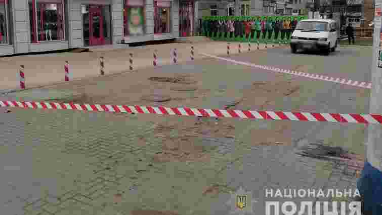 На зупинці громадського транспорту в Кременчуці застрелили чоловіка