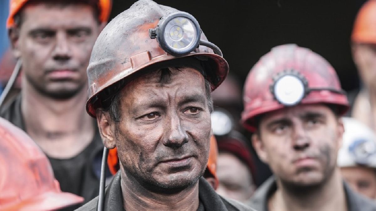 Уряд пообіцяв знайти українським гірникам нову роботу після закриття шахт