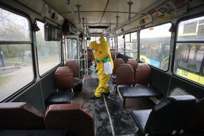 Дезінфекція громадського транспорту Львова. Відео дня