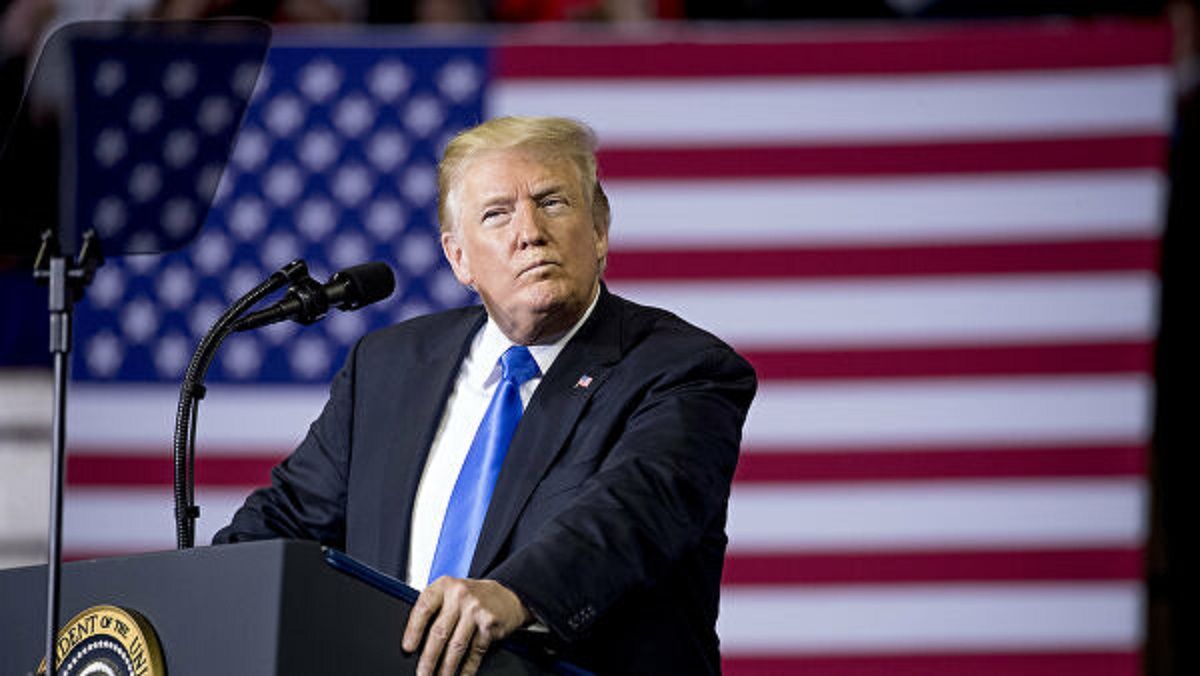 Дональд Трамп оголосив надзвичайний стан у США